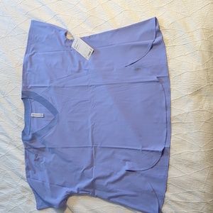 Athleta Zephyr V-Neck Tee Shirt Lilac NWT